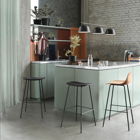 Muuto Bar Stool - Picture 2 of 8